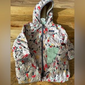 Patagonia snowsuit like new. Just worn once